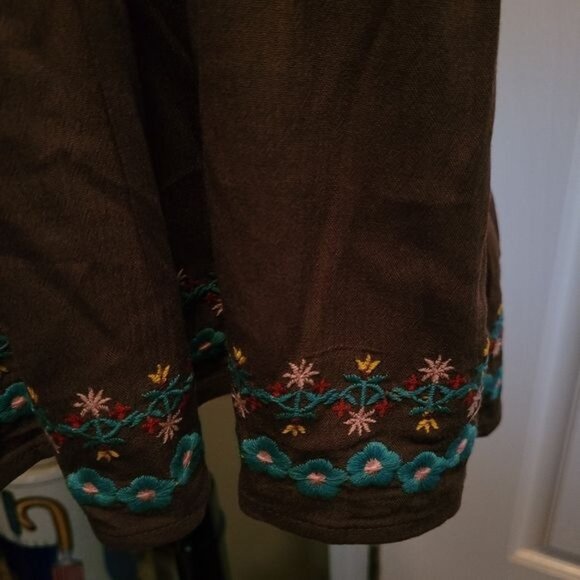 Women's Torrid Top Baby Doll Size 00 10 12 Large Gray Embroidered Floral Boho - Picture 4 of 8